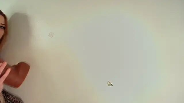 lil shouty bitch online show from December 13, 2024, 2:49 pm