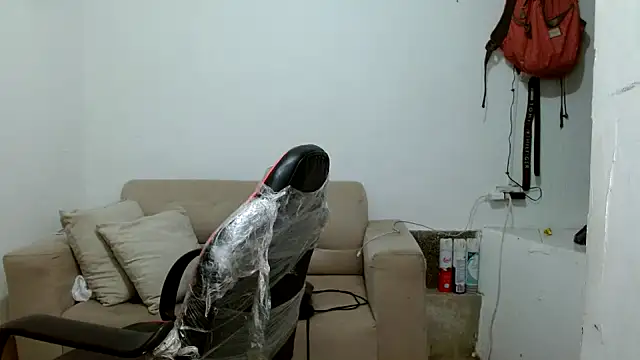 angelamarie1 online show from November 29, 2025, 5:43 am