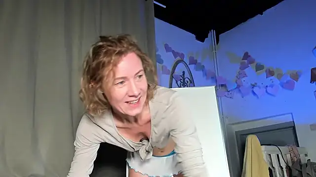 Lola Belgium online show from February 17, 2025, 8:26 pm