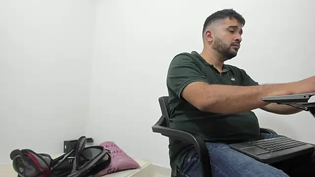 isearchcompany online show from December 15, 2025, 9:13 am