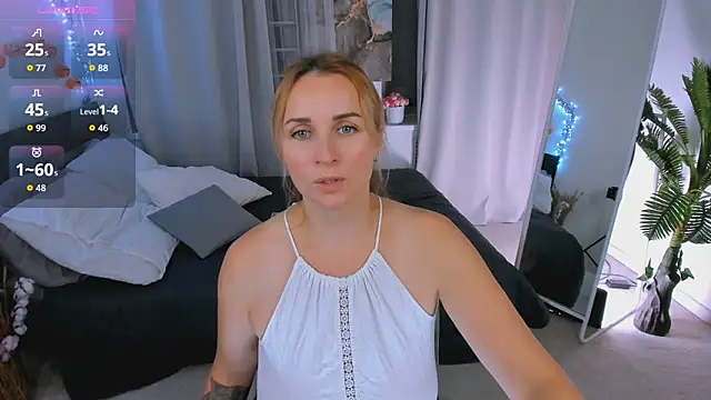 Snapshot of Karinella_x chatting on October 22, 2025, 9:14 pm Karinella x online show from October 22, 2025, 9:14 pm