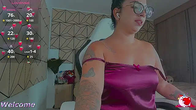 Snapshot of vane_lopez_ chatting on October 8, 2025, 6:05 pm vane lopez online show from October 8, 2025, 6:05 pm