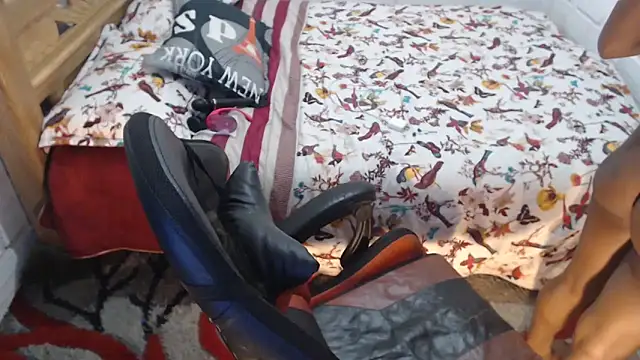 Snapshot of sexyjustin202 chatting on October 20, 2025, 10:32 pm sexyjustin202 online show from October 20, 2025, 10:32 pm