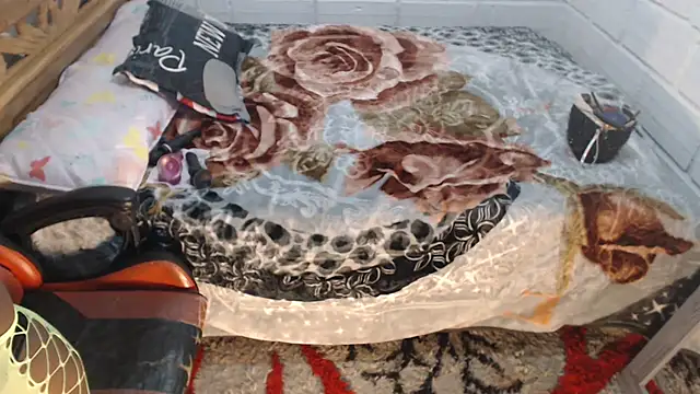 Snapshot of sexyjustin202 chatting on November 11, 2025, 2:33 am sexyjustin202 online show from November 11, 2025, 2:33 am