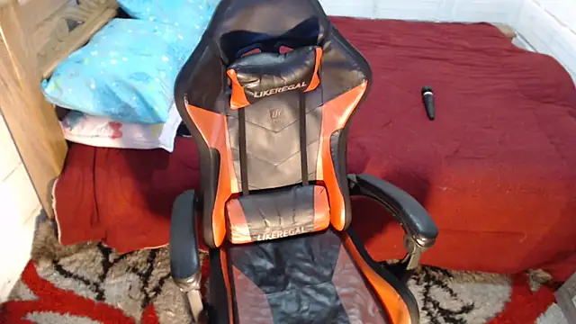 sexyjustin202 online show from March 8, 2026, 2:04 am