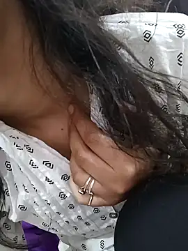 Snapshot of CuteSarikaLIVE chatting on February 12, 2025, 4:12 am CuteSarikaLIVE online show from February 12, 2025, 4:12 am