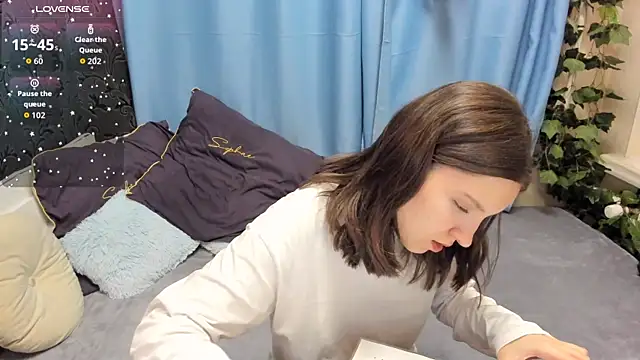 MelaniGrand online show from November 6, 2025, 9:21 am