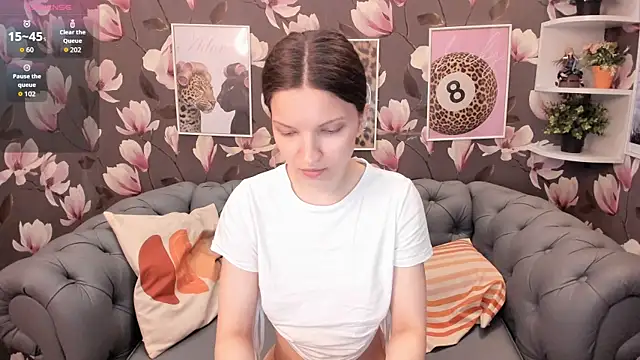 MelaniGrand online show from May 23, 2026, 8:29 am