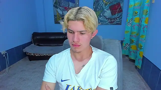 patrik 027 online show from October 26, 2025, 5:52 pm