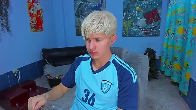 patrik 027 online show from December 16, 2025, 6:57 pm