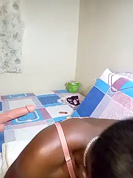 Snapshot of Ranny18l chatting on October 21, 2025, 7:20 am Ranny18l online show from October 21, 2025, 7:20 am