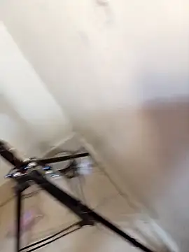 Snapshot of Ranny18l chatting on March 7, 2026, 1:52 pm Ranny18l online show from March 7, 2026, 1:52 pm