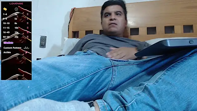 Snapshot of thor000089 chatting on April 13, 2026, 5:18 pm thor000089 online show from April 13, 2026, 5:18 pm