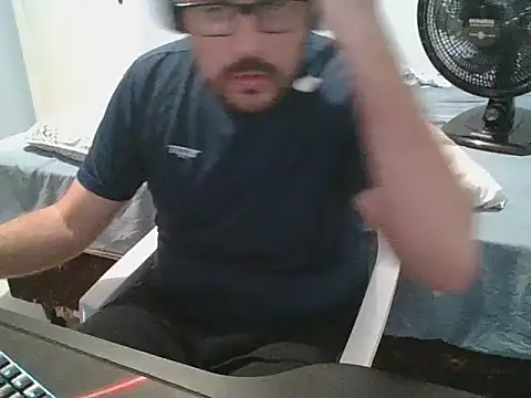 Snapshot of SuyNey chatting on March 9, 2026, 2:26 am SuyNey online show from March 9, 2026, 2:26 am