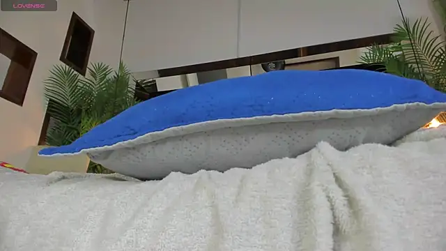 candy sweet  online show from February 26, 2025, 9:58 pm