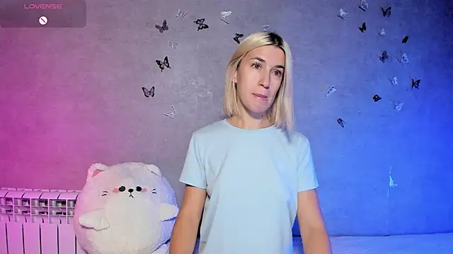 Snapshot of Melaminsy chatting on October 2, 2025, 5:53 pm Melaminsy online show from October 2, 2025, 5:53 pm