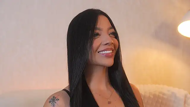 Snapshot of sarah_hiill chatting on November 26, 2025, 10:00 pm sarah hiill online show from November 26, 2025, 10:00 pm