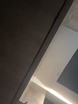 CeliWoods online show from December 17, 2025, 10:32 am