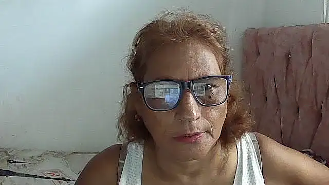 Snapshot of charrysexy1 chatting on February 19, 2026, 4:14 pm charrysexy1 online show from February 19, 2026, 4:14 pm