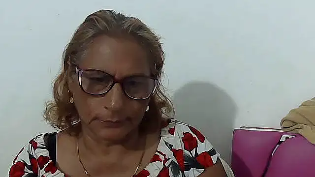 Snapshot of charrysexy1 chatting on April 15, 2026, 9:59 pm charrysexy1 online show from April 15, 2026, 9:59 pm