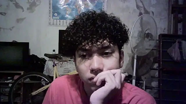 Snapshot of Emv2 chatting on February 12, 2026, 1:55 am Emv2 online show from February 12, 2026, 1:55 am