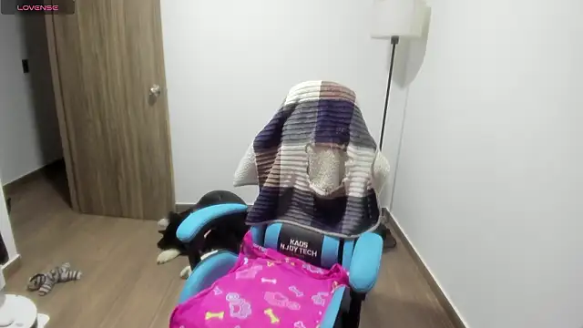 Snapshot of Miss_Nicole chatting on January 15, 2026, 2:05 am Miss Nicole online show from January 15, 2026, 2:05 am