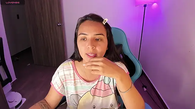 Snapshot of Miss_Nicole chatting on March 6, 2026, 12:51 am Miss Nicole online show from March 6, 2026, 12:51 am