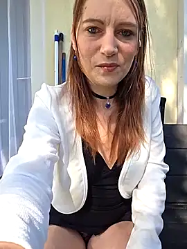Snapshot of XLisaxx chatting on April 23, 2026, 1:46 pm XLisaxx online show from April 23, 2026, 1:46 pm