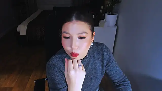 Eva Chris online show from February 28, 2026, 5:03 pm