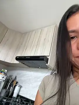 Snapshot of Reggie-Liam chatting on November 3, 2025, 6:31 pm Reggie-Liam online show from November 3, 2025, 6:31 pm