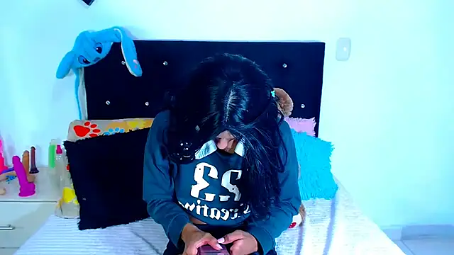 Jenng18 online show from December 17, 2025, 3:23 am