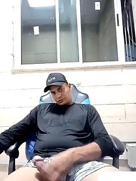 Snapshot of 121fff chatting on September 9, 2025, 11:04 pm 121fff online show from September 9, 2025, 11:04 pm