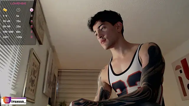 ivaaaan  online show from May 31, 2026, 8:43 pm
