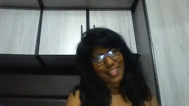 Snapshot of MsAttitude chatting on December 25, 2024, 5:05 pm MsAttitude online show from December 25, 2024, 5:05 pm