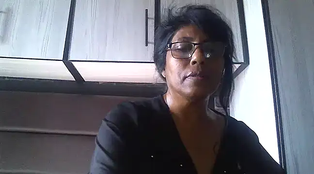 Snapshot of MsAttitude chatting on March 9, 2025, 2:21 pm MsAttitude online show from March 9, 2025, 2:21 pm