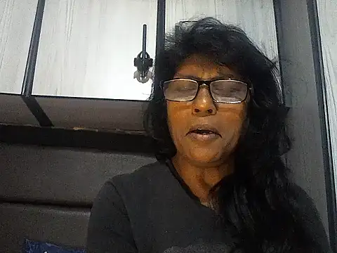 Snapshot of MsAttitude chatting on January 9, 2026, 7:15 pm MsAttitude online show from January 9, 2026, 7:15 pm