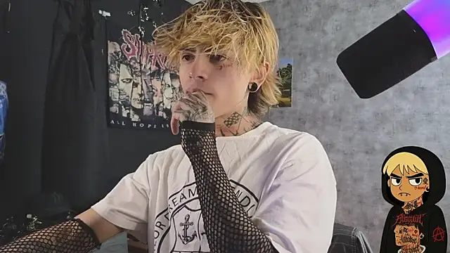 AcidMilo online show from October 14, 2025, 4:41 pm