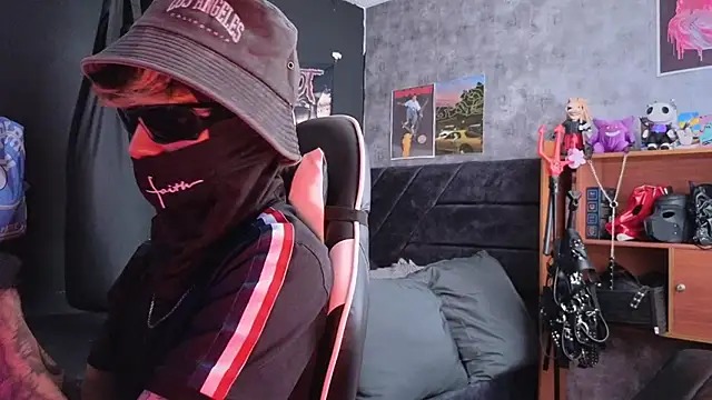 AcidMilo online show from December 22, 2025, 4:59 pm