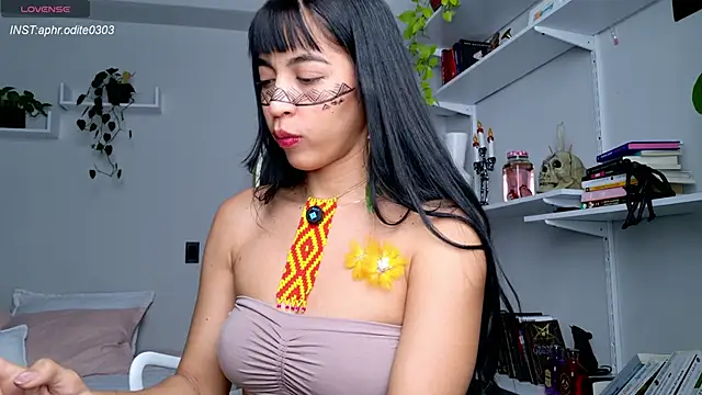 Nikol-JE online show from October 25, 2025, 8:03 pm