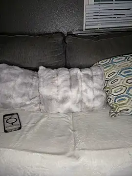 Snapshot of 1Topgyal chatting on December 6, 2024, 2:35 am 1Topgyal online show from December 6, 2024, 2:35 am