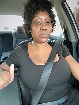 Snapshot of 1Topgyal chatting on October 22, 2025, 1:11 pm 1Topgyal online show from October 22, 2025, 1:11 pm