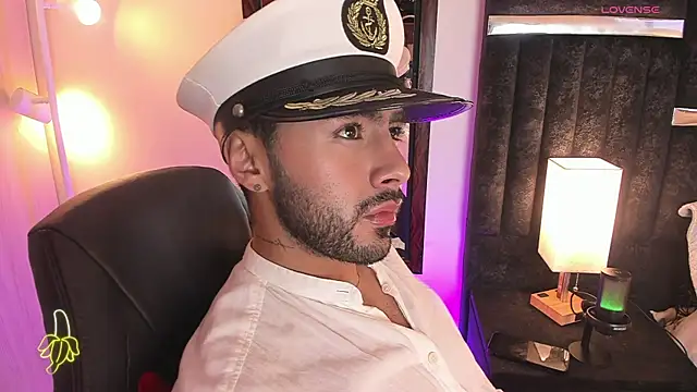 ItsMeEros online show from November 26, 2025, 10:33 pm