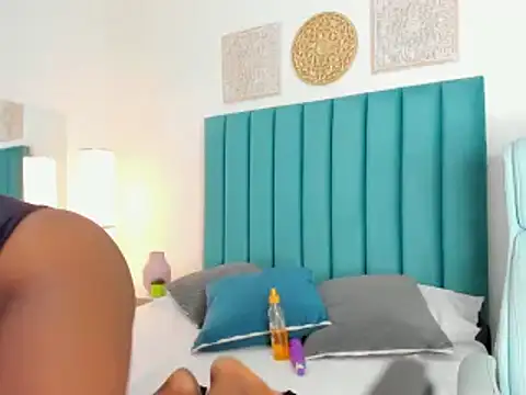 Snapshot of LiamCharlotte45 chatting on March 23, 2025, 4:38 am LiamCharlotte45 online show from March 23, 2025, 4:38 am