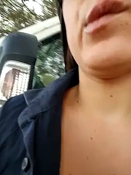 Snapshot of dolcehelena993 chatting on September 28, 2025, 9:25 am dolcehelena993 online show from September 28, 2025, 9:25 am