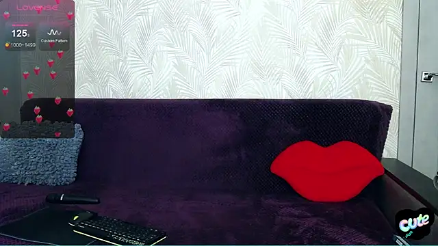 Millanorze online show from October 3, 2025, 10:29 pm