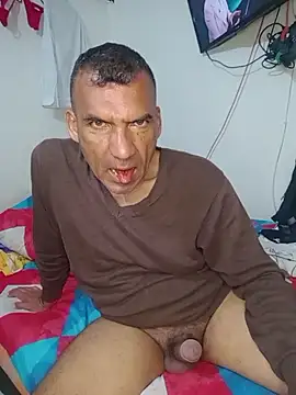 Snapshot of Daddy1972 chatting on October 28, 2025, 11:51 pm Daddy1972 online show from October 28, 2025, 11:51 pm