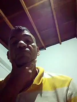 Snapshot of Daddy1972 chatting on March 8, 2026, 12:42 pm Daddy1972 online show from March 8, 2026, 12:42 pm