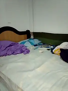 Snapshot of Daddy1972 chatting on March 10, 2026, 12:04 am Daddy1972 online show from March 10, 2026, 12:04 am