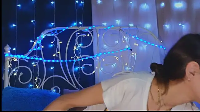 Snapshot of Funny_Bunny chatting on January 22, 2025, 4:23 am Funny Bunny online show from January 22, 2025, 4:23 am