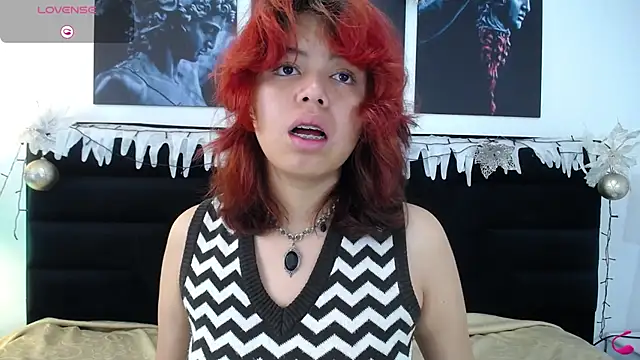 Snapshot of SabinaMerchetti chatting on December 8, 2024, 7:22 pm SabinaMerchetti online show from December 8, 2024, 7:22 pm